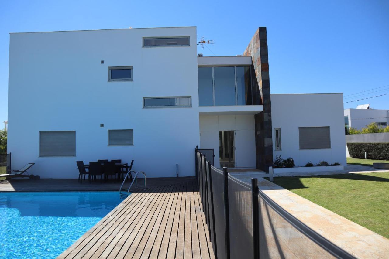 Villa Dos Salgados, 5Bdr, Beach Front, Near Salgados Golf Club Guia  Exteriör bild